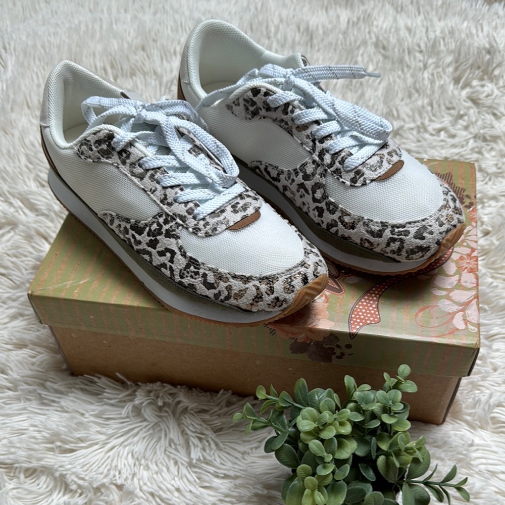 Very G Leopard Sneakers 💗 Cream & Olive